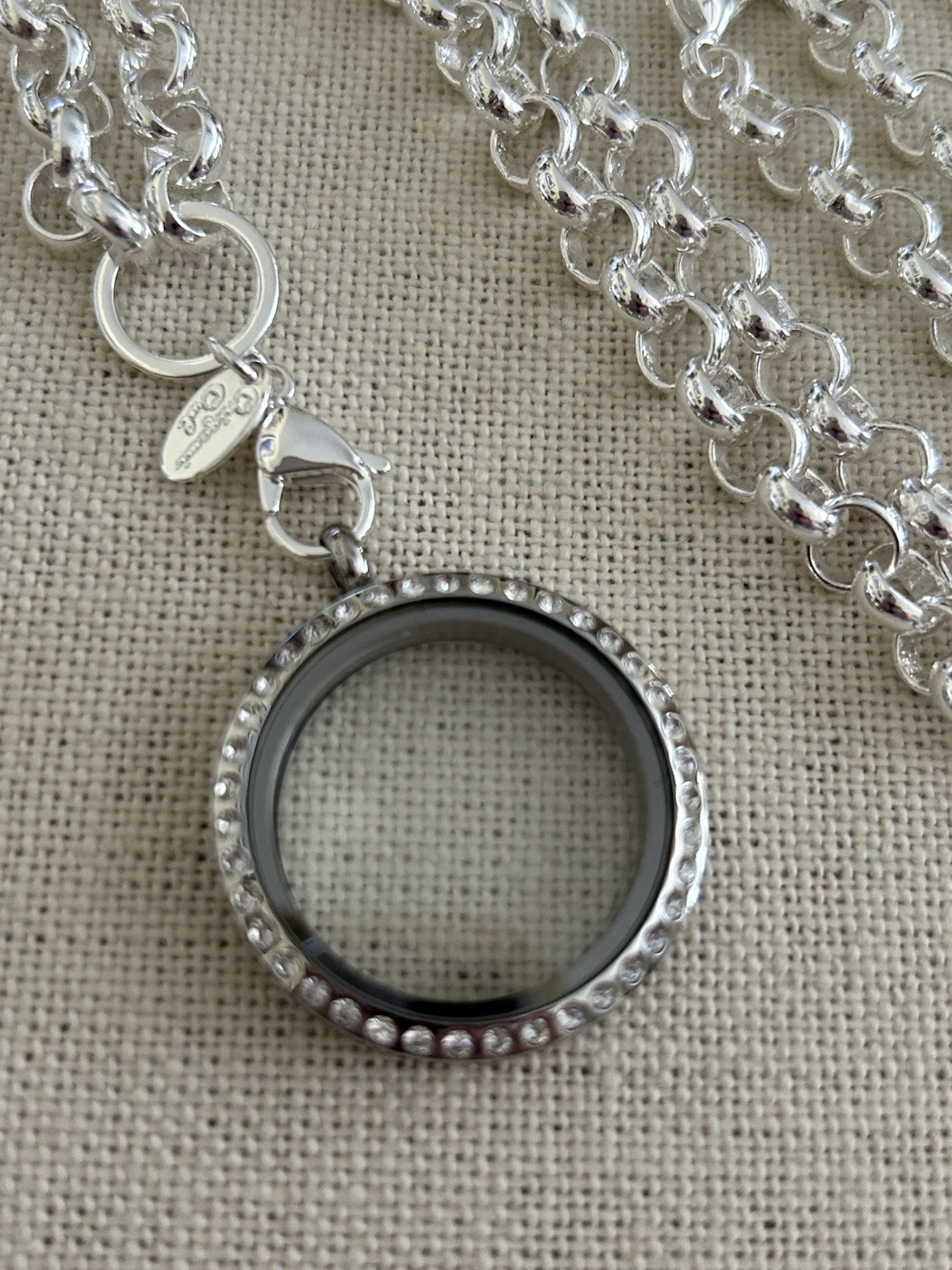 Origami Owl Large SilverHinge Locket w/Crystals & Thick Rolo Chain Set “New”