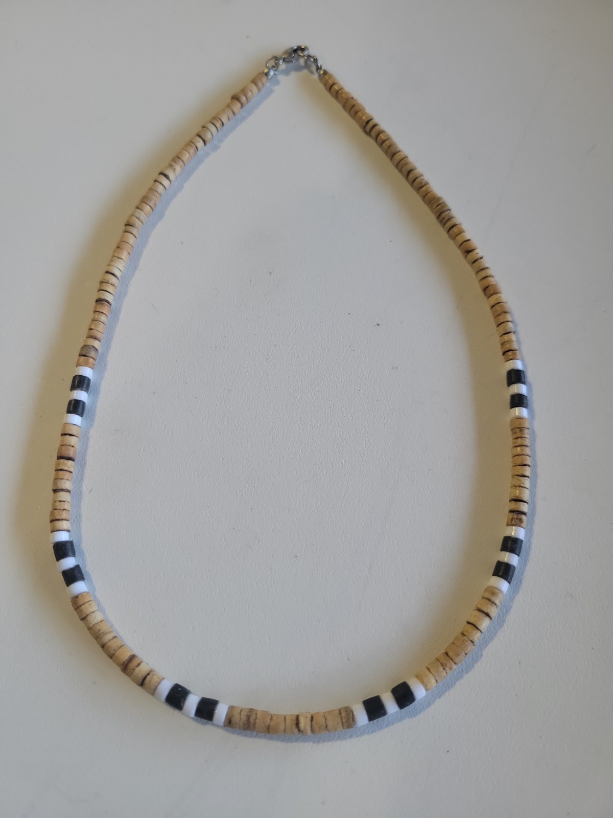 Heishi bead choker necklace, excellent condition