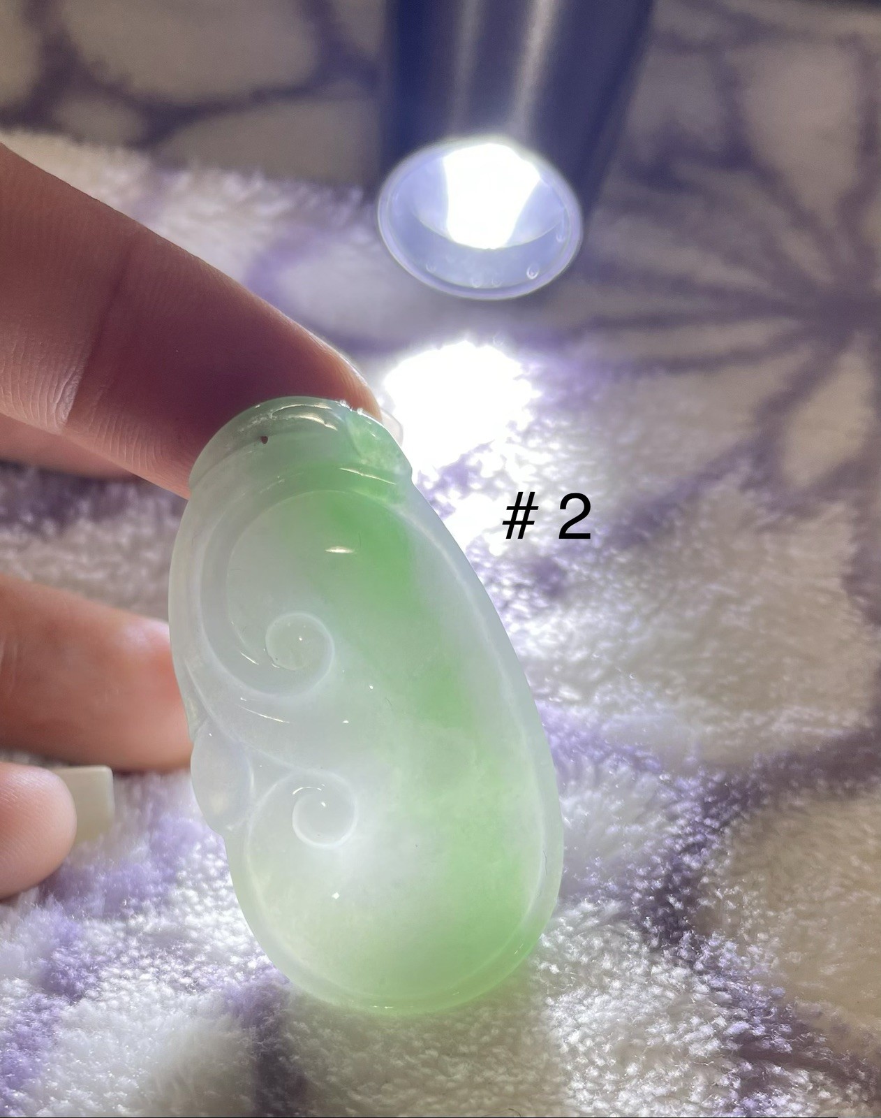 Jade real grade A -Ruyi pendant Drifting Green ( 糯化 如意） 丝绿