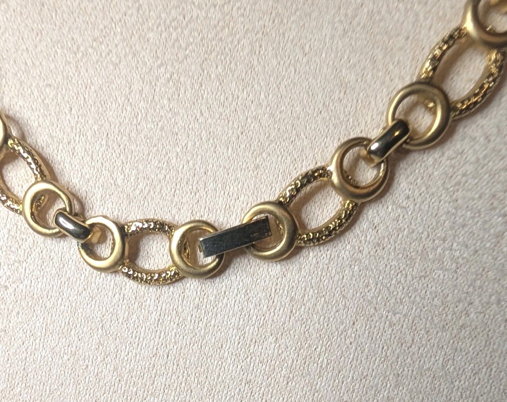 VTG Gold Tone Oval Link Statement Necklace Pavé Rhinestones Fold over Clasp