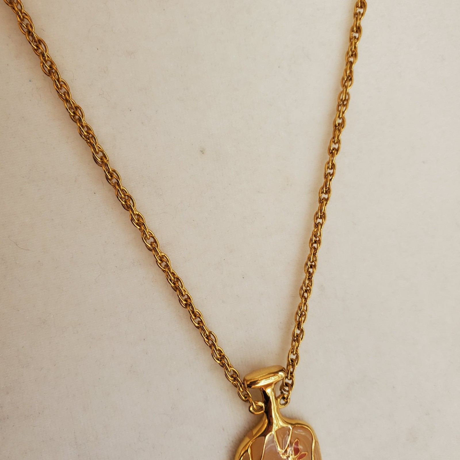 Butterfly Pendant Necklace Goldtone Peachy Orange Signed Thailand 24″