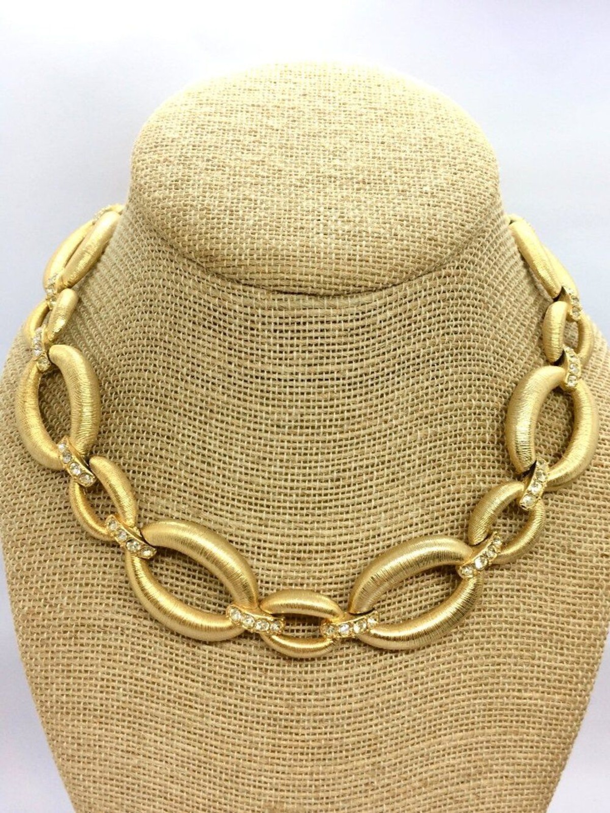 VINTAGE CHAIN NECKLACE Matte Brushed Gold Tone Rhinestone Accent Collar