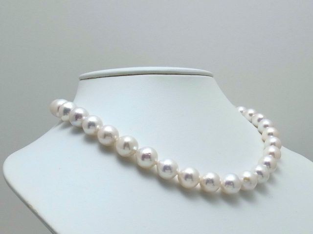Genuine Lake Water Pearl Necklace 9.0-11.0mm Round 42cm White From Japan