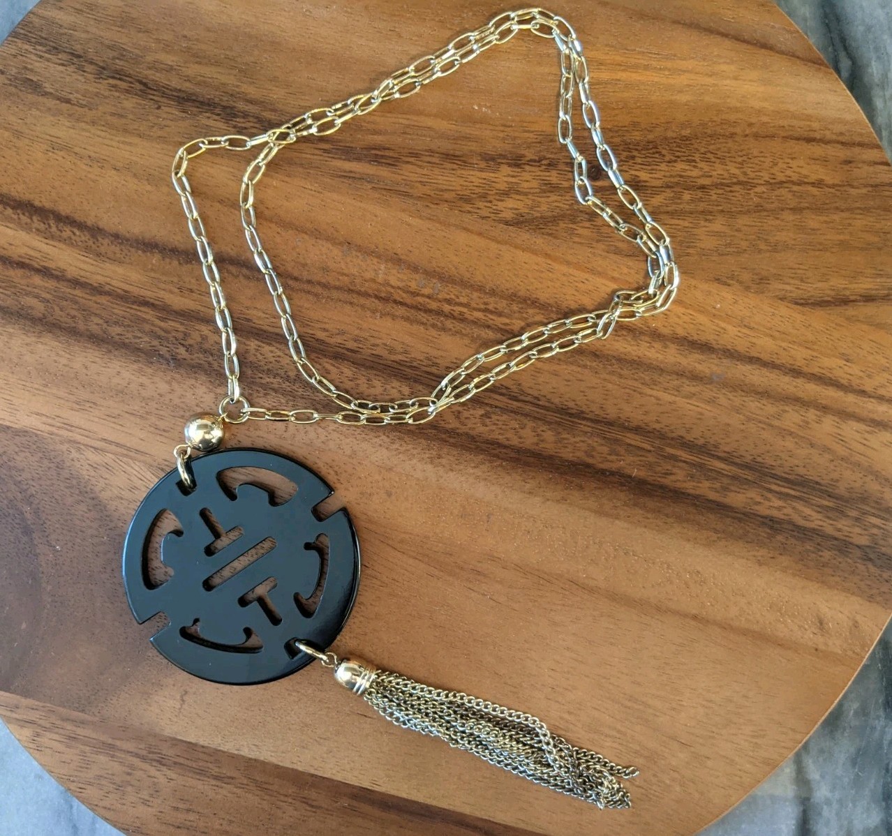 ZENZII Acrylic Resin Pendant Tassel Necklace Black Acrylic Round Disk Charm Gold