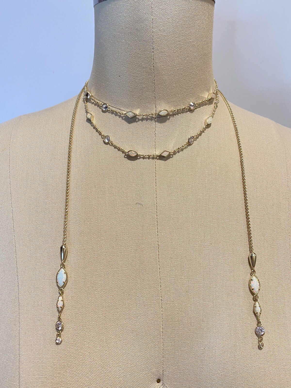 Kendra Scott Emelina necklace White kyocera opal gold tone Wrap (B)