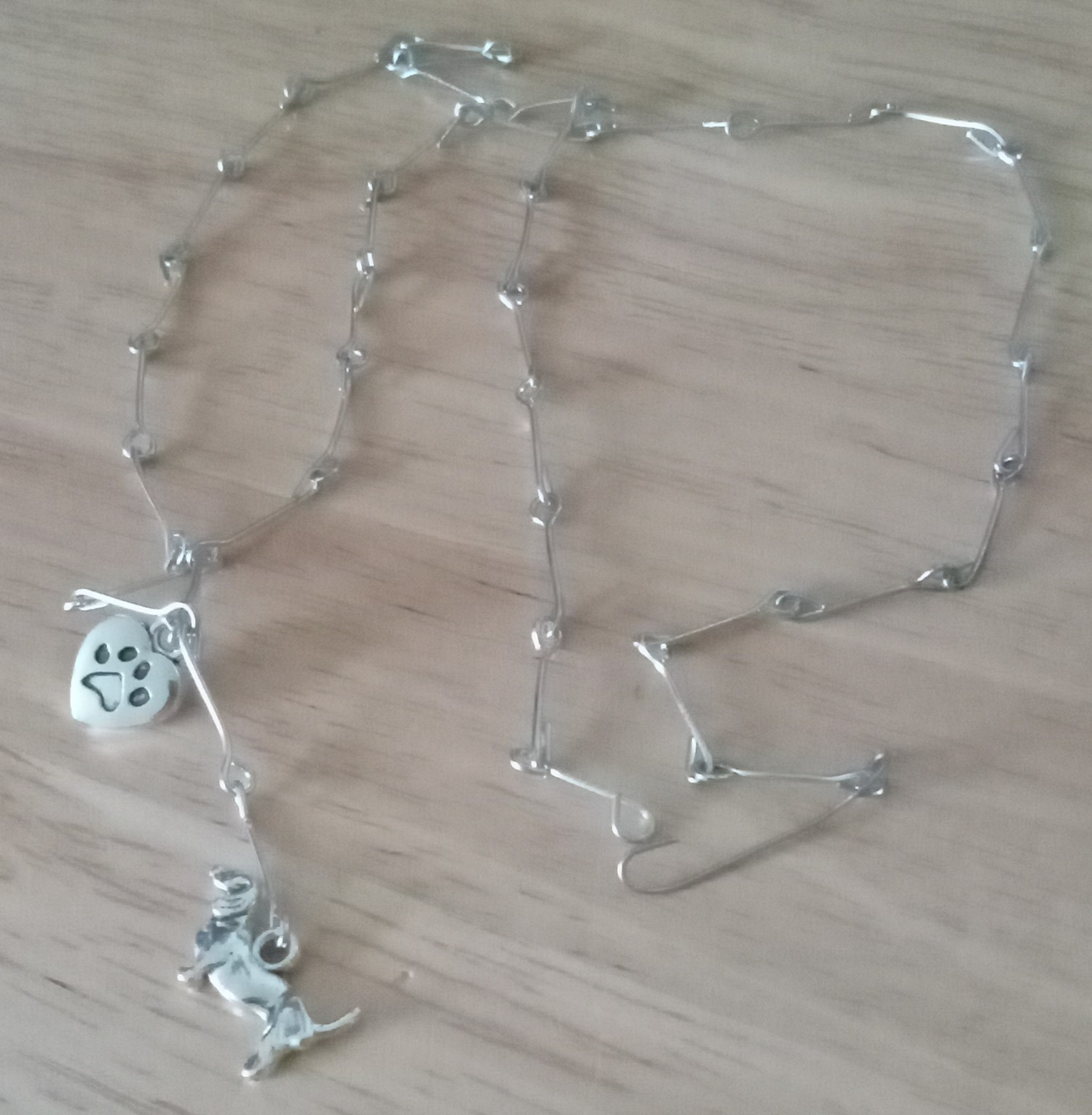 Silver Tone Metal Link Chain Necklace Dog Charm Paw Print Heart Pendant