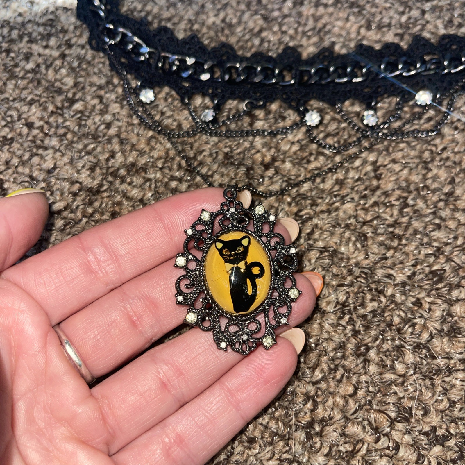 Betsey Johnson Vicki Victorian Lace Choker Cameo Cat Halloween VINTAGE Necklace