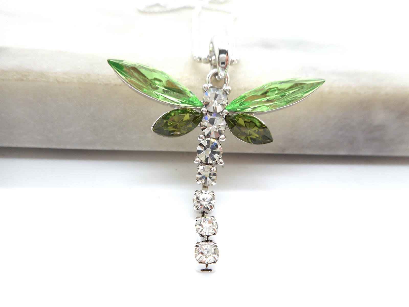 Austrian Green Crystal Dragonfly Women’s Necklace Pendant Dangle Tail New