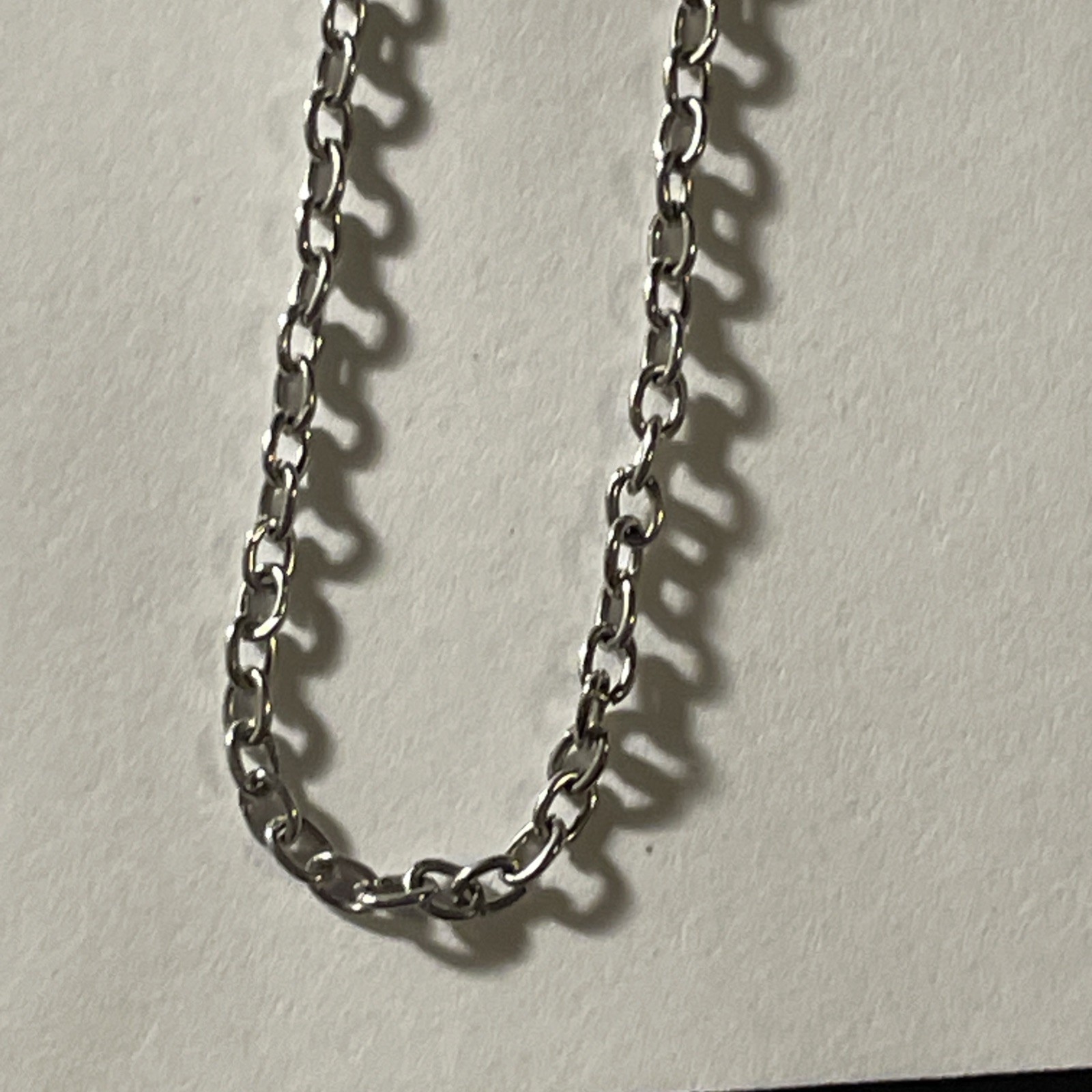 Silver-Tone Adult Jewels Brand Fashion Necklace Chain 18”