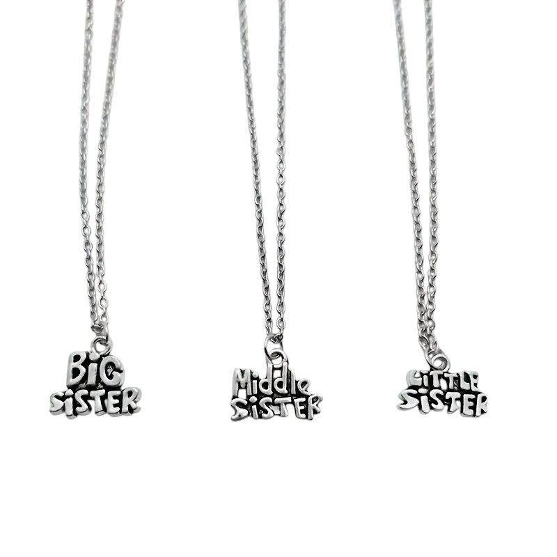Set of 3 Silvery Family Sisters Necklaces – New