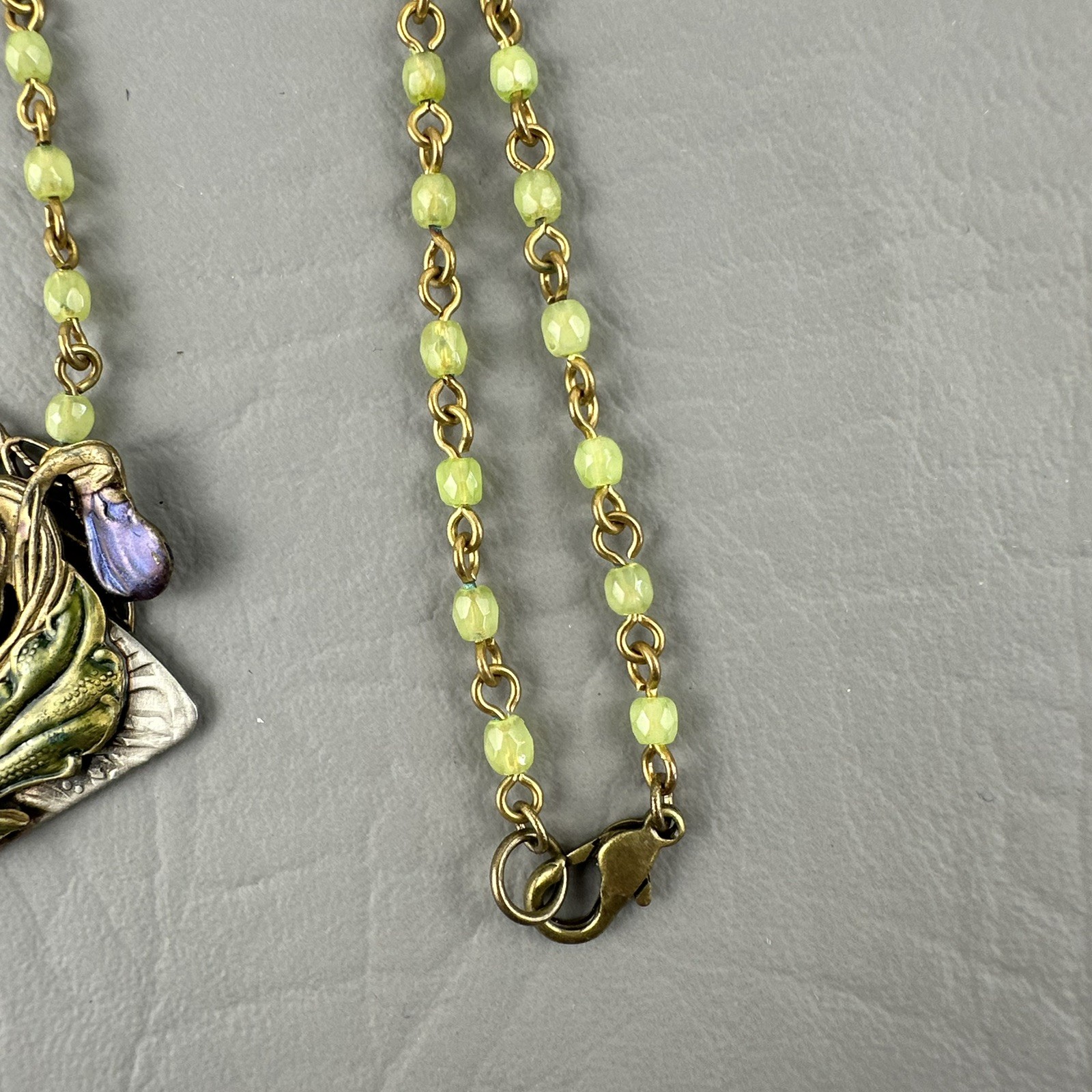 Art Nouveau Style Floral Necklace Green Beads Pansy Pendant Dainty 17″