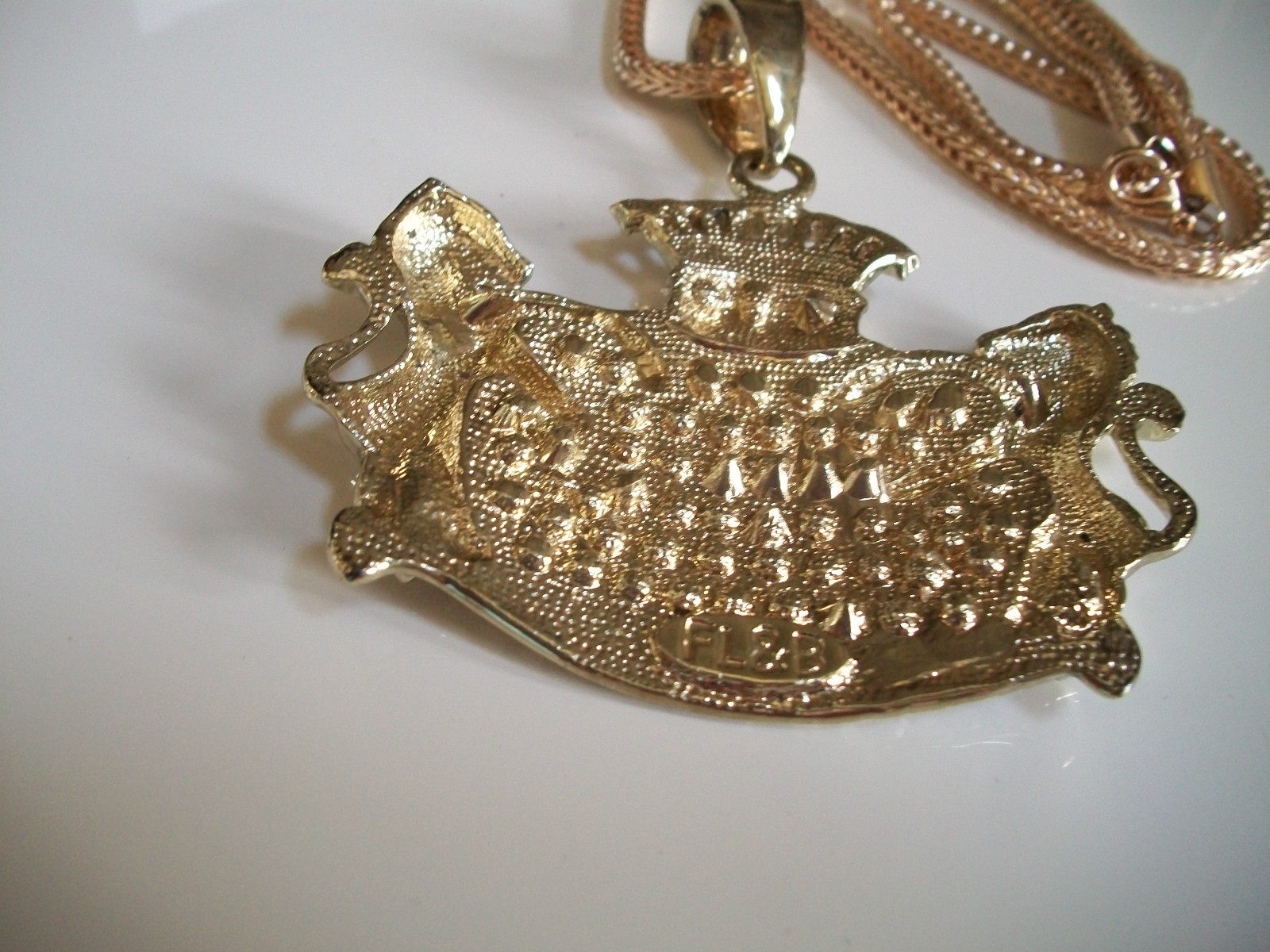 Men’s Fashion Dressy Hip Hop Gold Finish Crown & Lion Chain & Charm