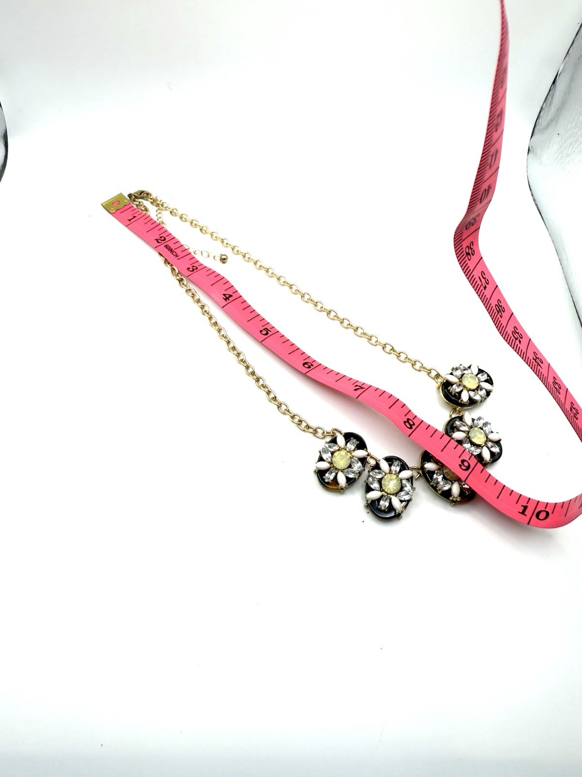 Beautiful Dainty Fashion Rhinestones Flowers Gold Tone Chain Necklace 18″
