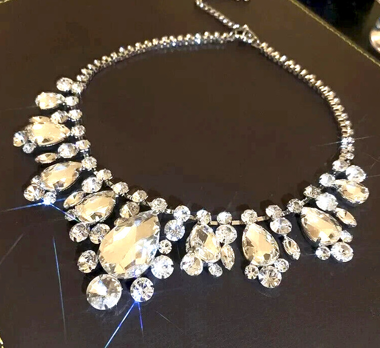 Gorgeous JEWELS White Rhinestone Betsey Johnson HIP HOP Night Club Bib Necklace