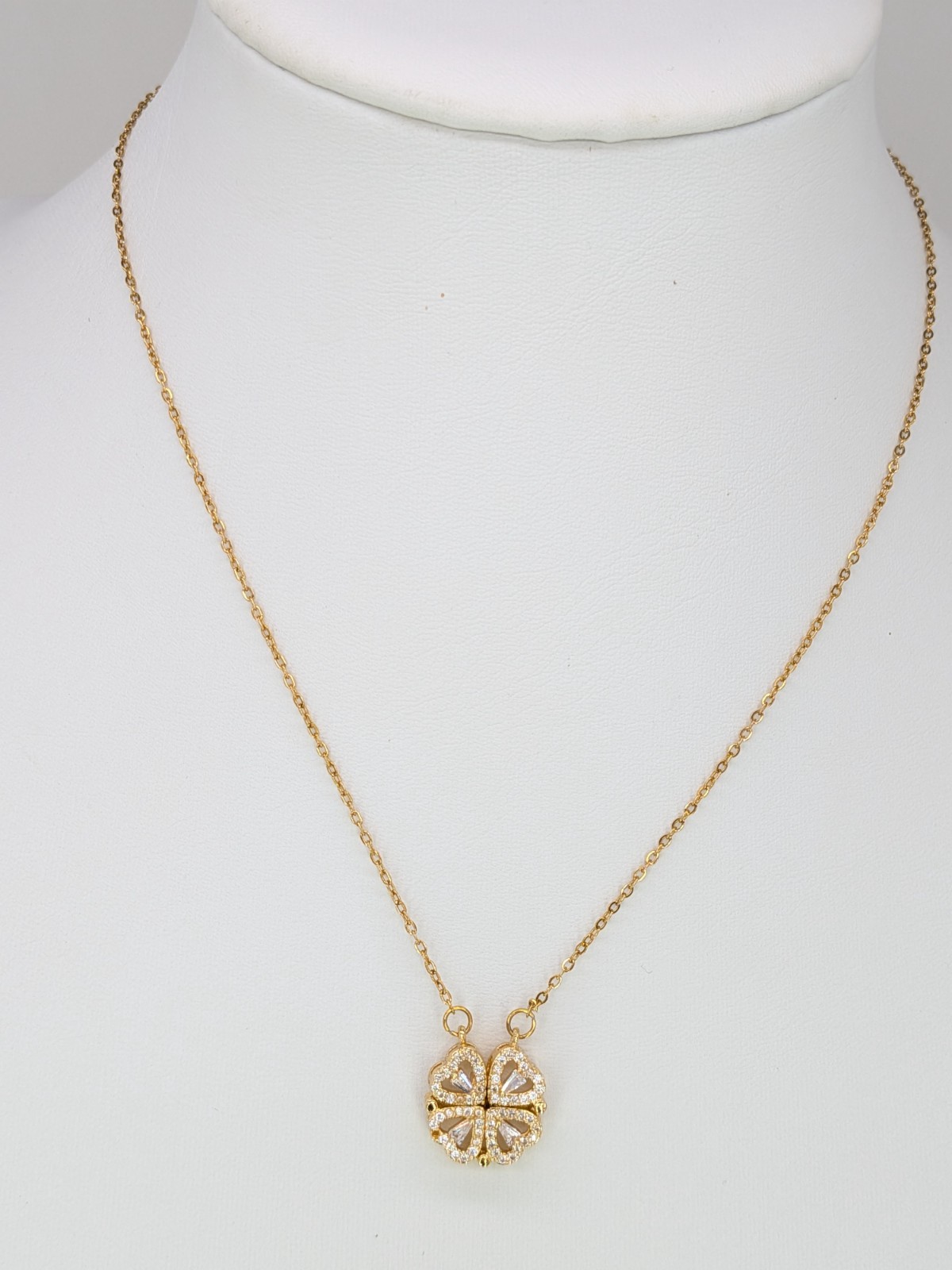 Unbranded Convertible Heart Necklace Magnetic 2-in-1 Gold tone 1 Stone Missing