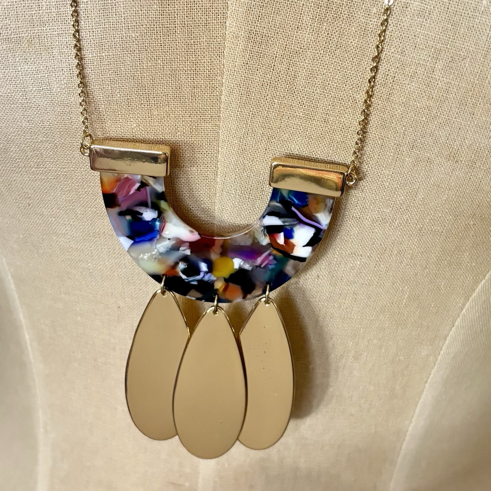VERSONA GoldTone Teardrop Dangles Multicolor Acrylic Pendant Necklace Adjustable