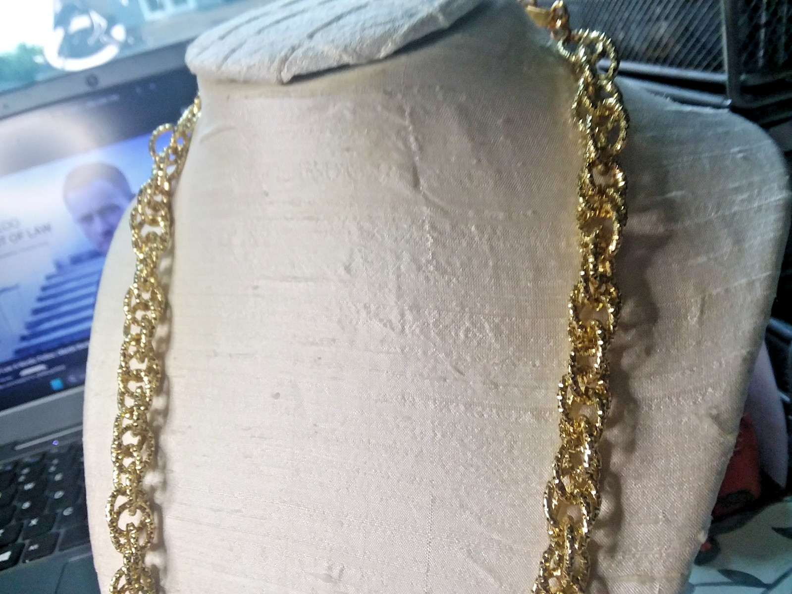24″ Tri-link Gold Tone Necklace With Fold Over Clasp 06-01-2026