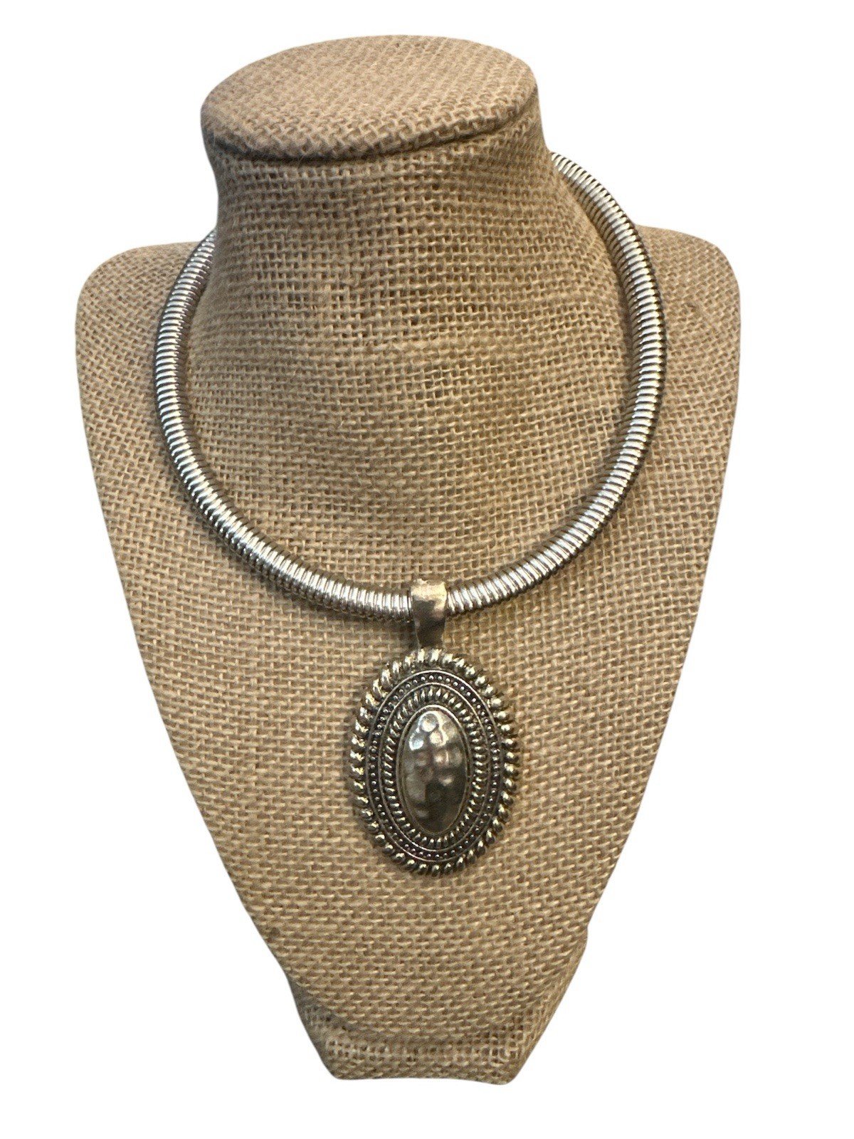 Silver Tone Oval Statement Pendant Hammered Beaded Design Omega Metal Choker 16”