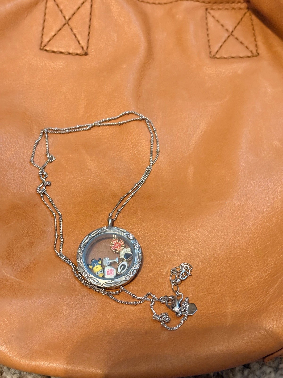 Origami Owl Necklace Charm Locket W/6 Charms Included