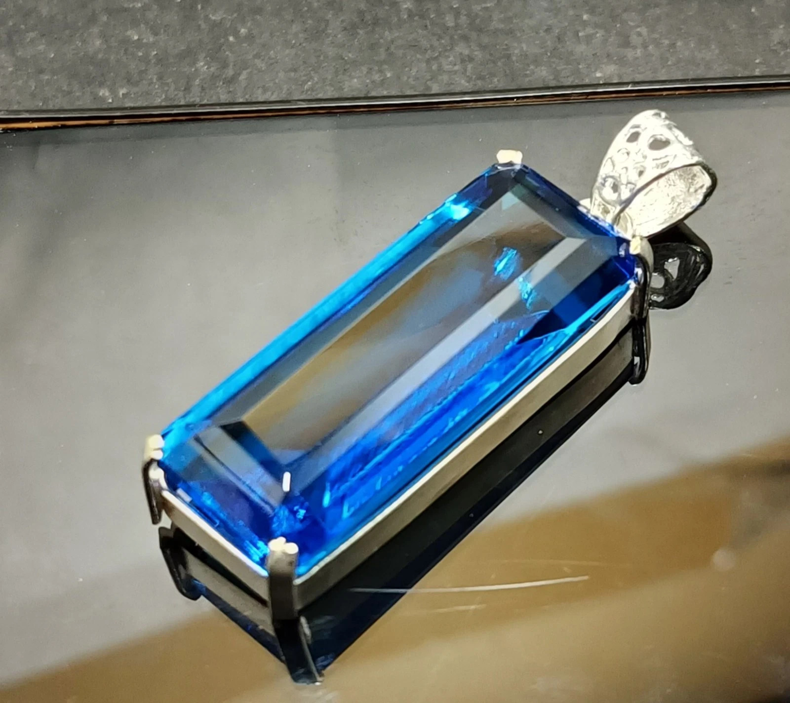 74.10 Ct Certified Natural Blue Topaz 925 Solid Silver Pendant Loose Gemstone