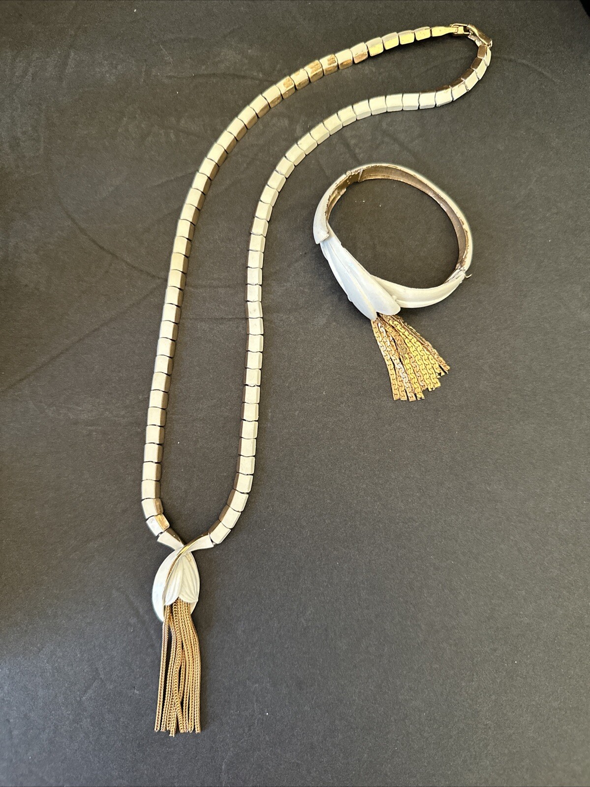 Vtg Gold Tone Ivory Enamel Necklace Hinged Bangle Bracelet, Clip Earrings Tassel