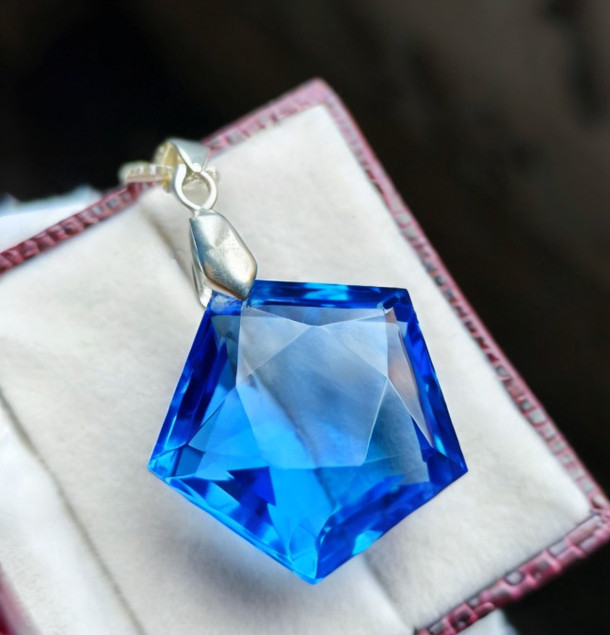 54 Ct Natural Blue Topaz Pendant Octagon Fancy Cut Sliver Jewelry With Chain