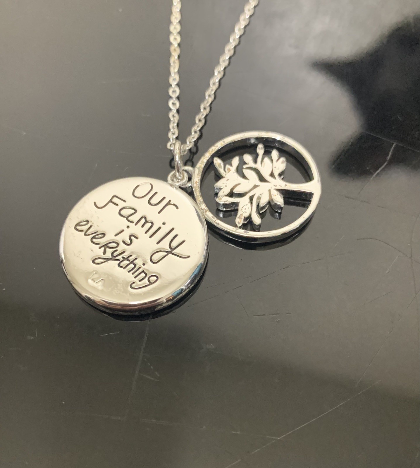 18″ Sterling Silver Plated Necklace Family Tree Charm Pendant Simple Gift Love