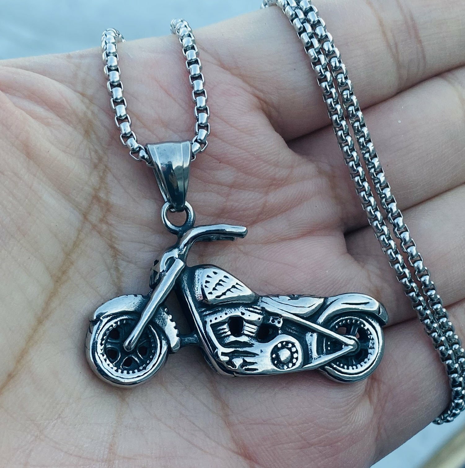 MENDEL Mens Stainless Steel Motorcycle Biker Skull Pendant Necklace Chain Boys