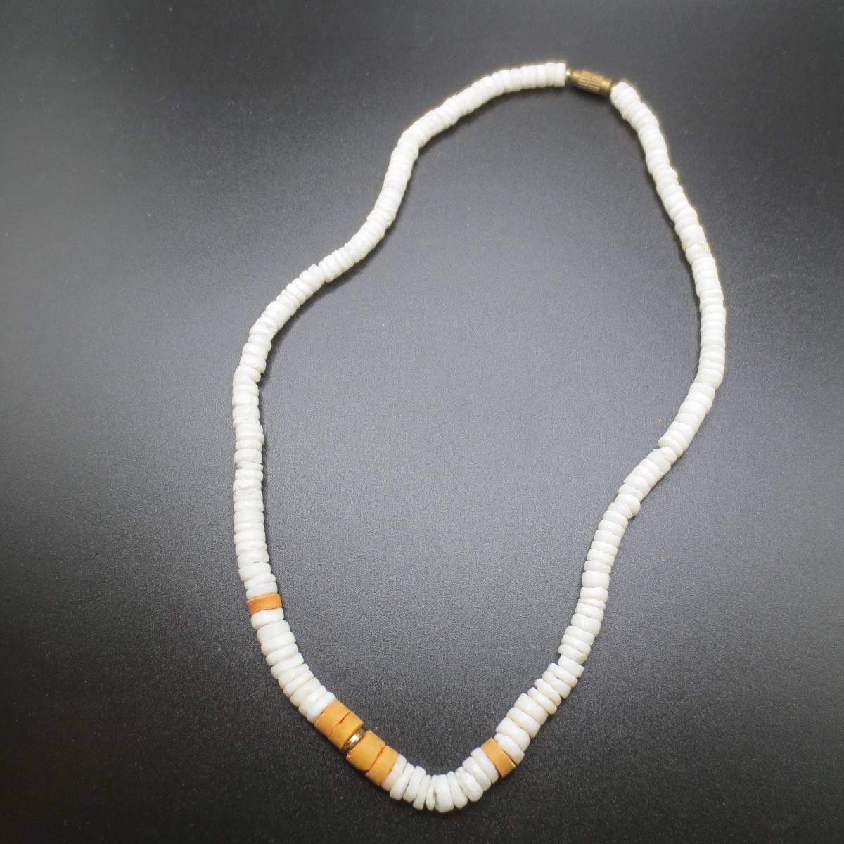 Vtg 1970s Authentic Puka Shell & Unknown Coral Bead Necklace Hawaii Surfer 17″