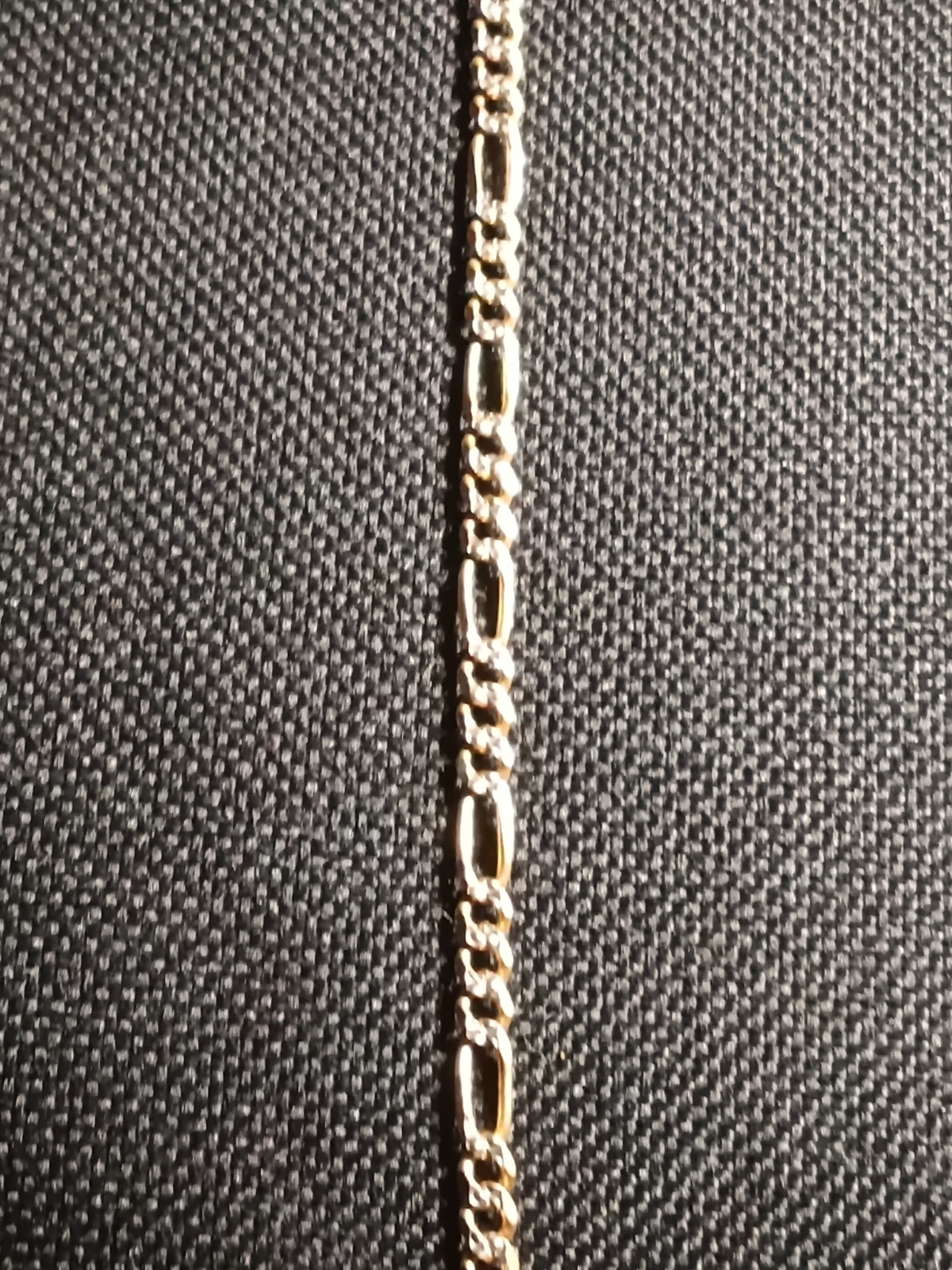 Men’s 10K Gold Figaro Chain Necklace