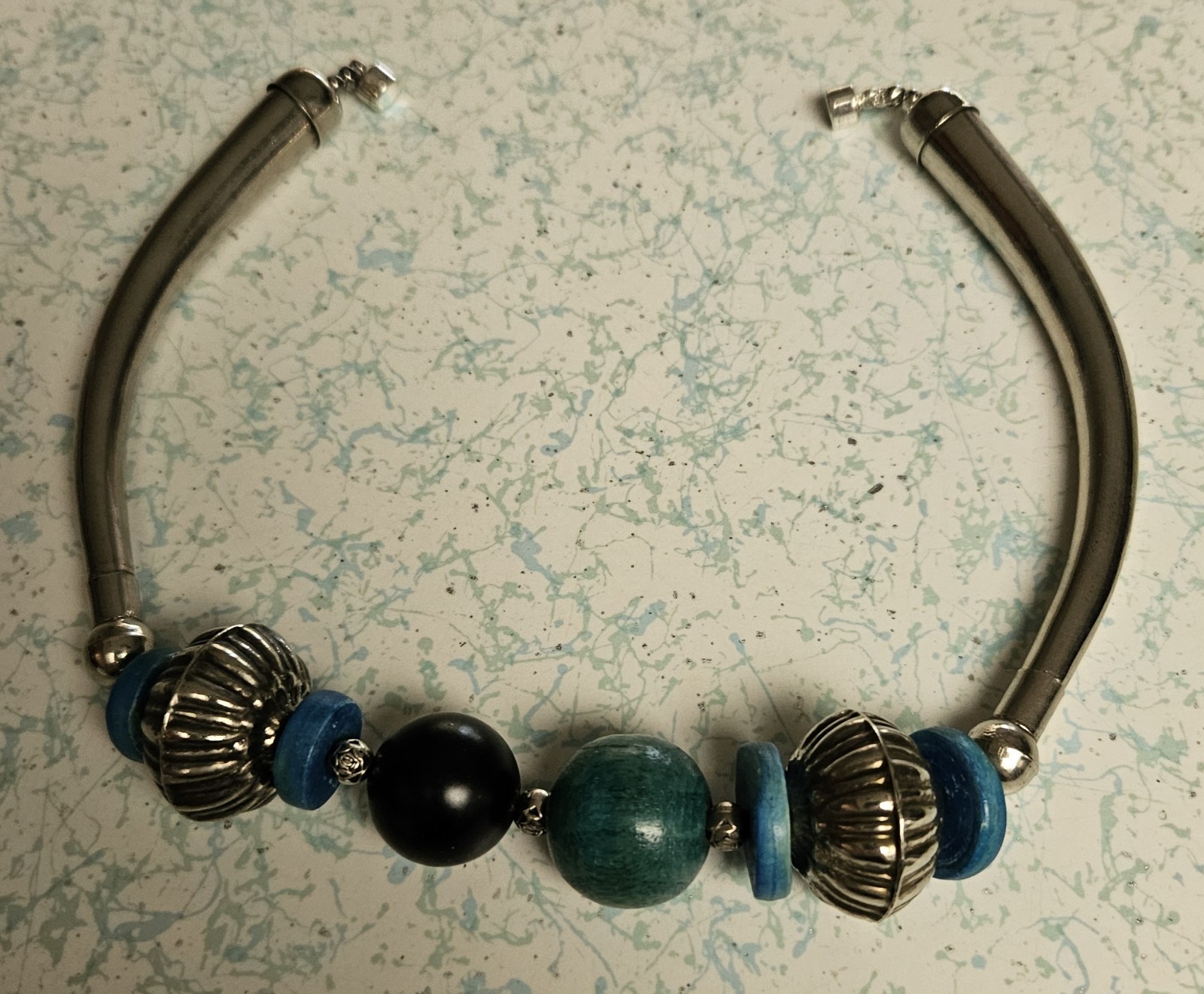 SILVER-TONE LARGE BEAD CHOCKER NECKLACE