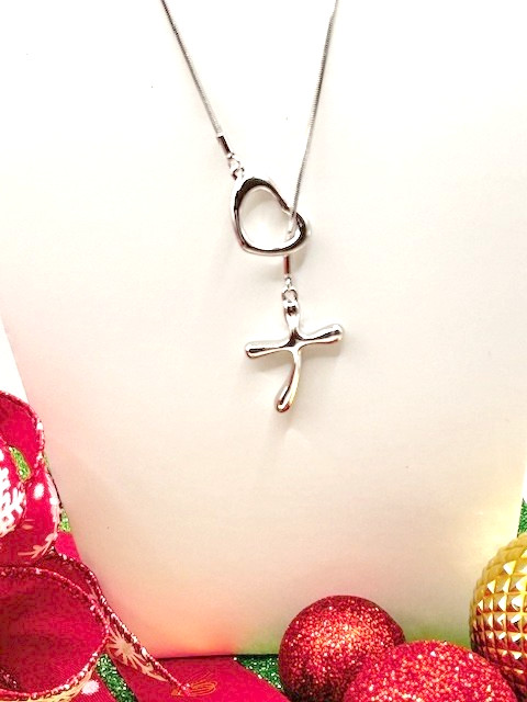Premier Designs ‘TOKEN OF LOVE’ Necklace