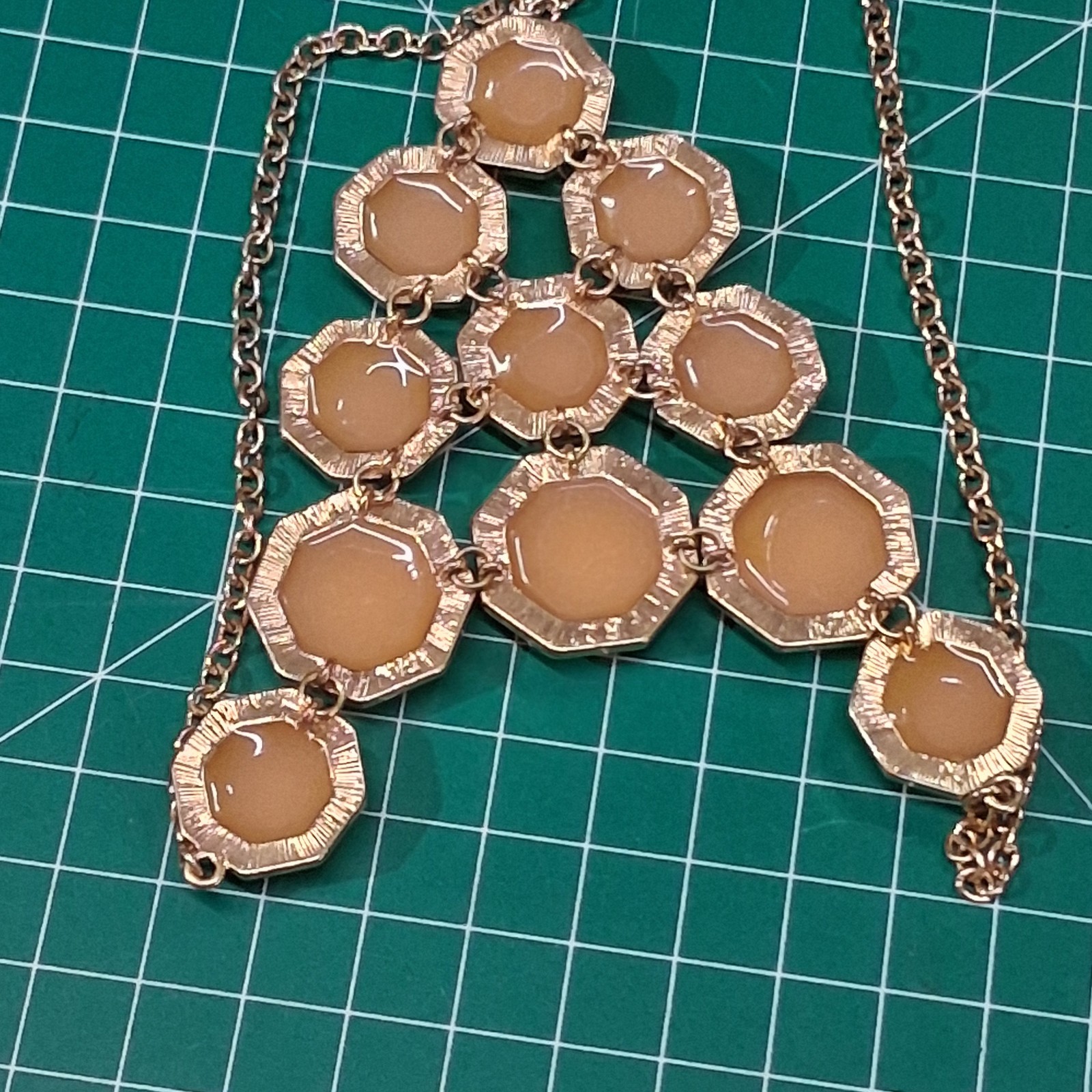 Vintage Gold Tone Octagon Peach Faceted Rhinestone 18” Bib Necklace