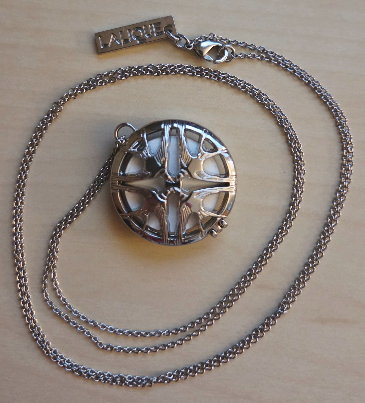 Lalique France Hirondelles pendant perfume diffuser vintage locket silver tone