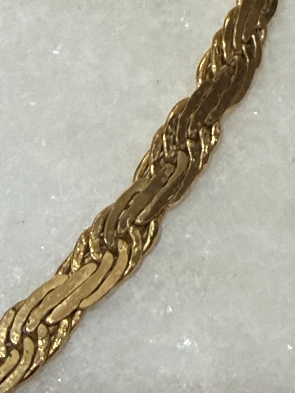 Gold Tone Singapore Link Chain Necklace 22” Stainless Steel Fold Over Clasp
