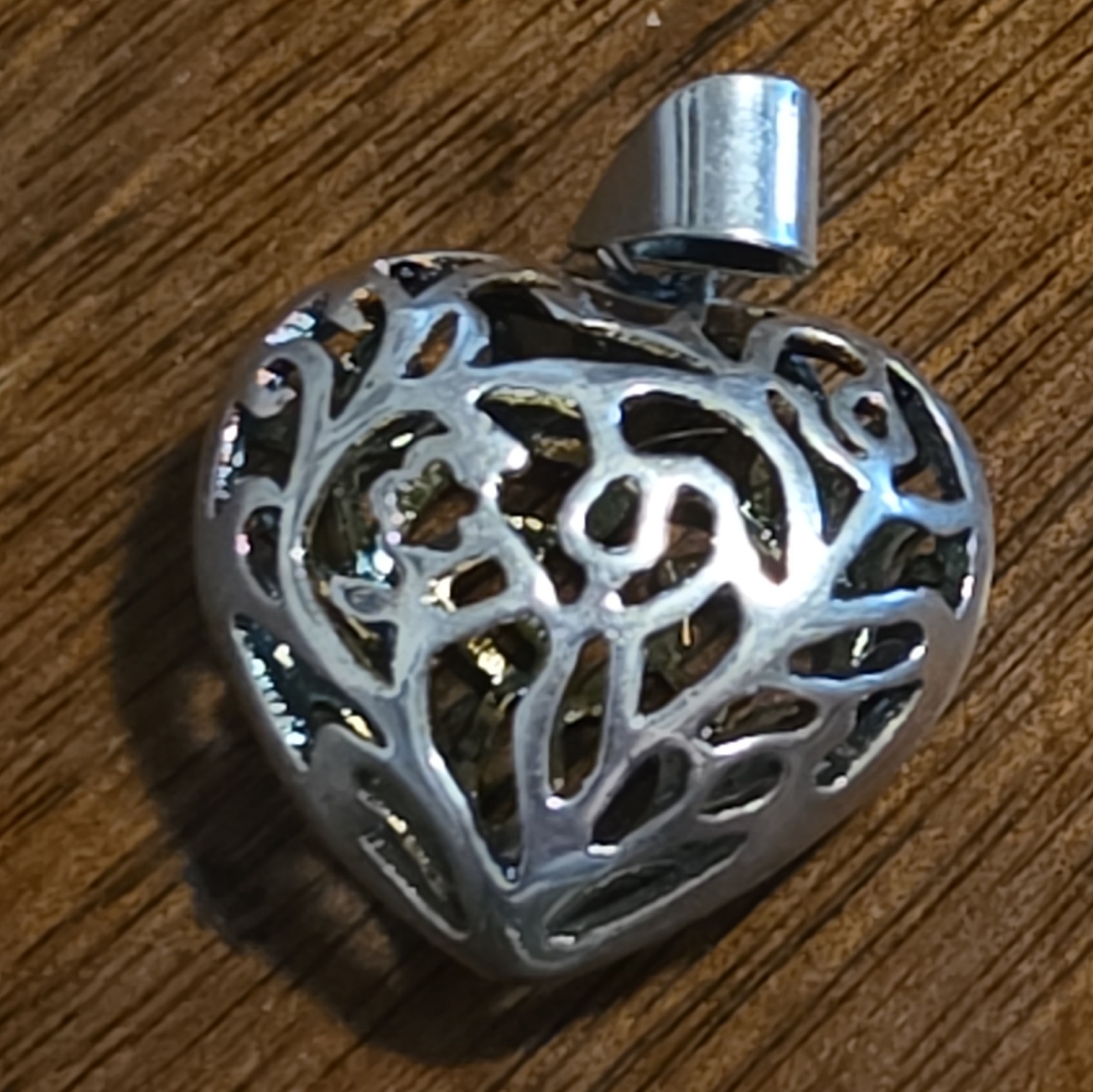 7 Lot Heart Photo Locket Charm Pendants, Metal/Glass, Silver Gold Black Clear