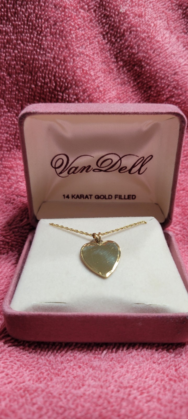Van Dell 14K Gold Filled Heart Charm Pendant Necklace, Cable Chain w/ Box
