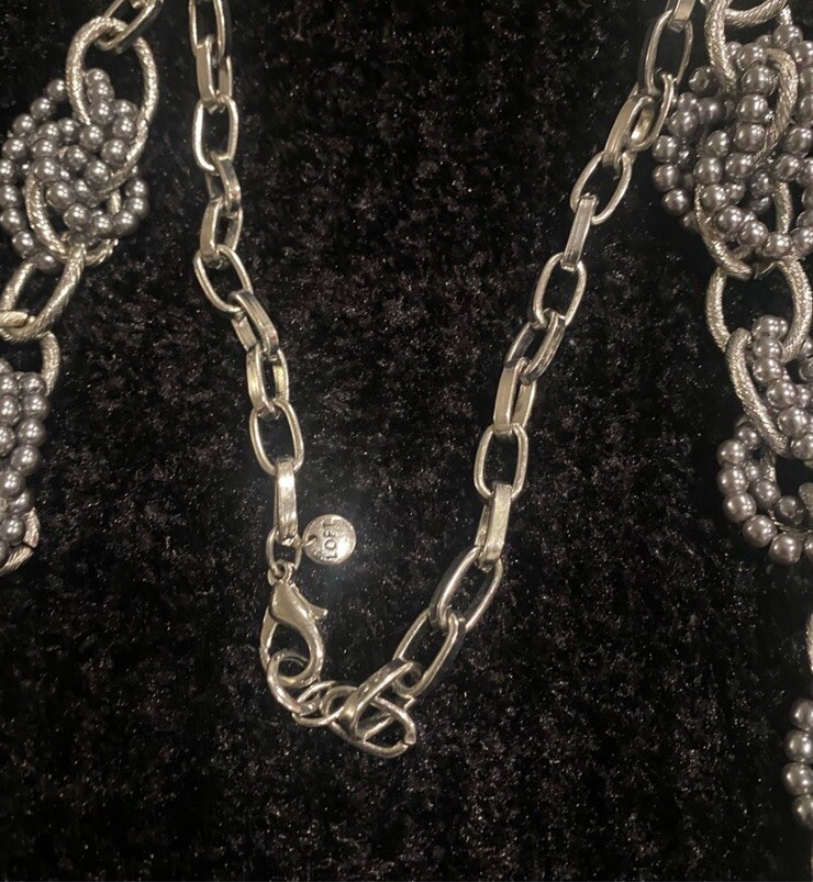 AN TAYLOR LOFT SILVER NECKLACE AS SHOWN