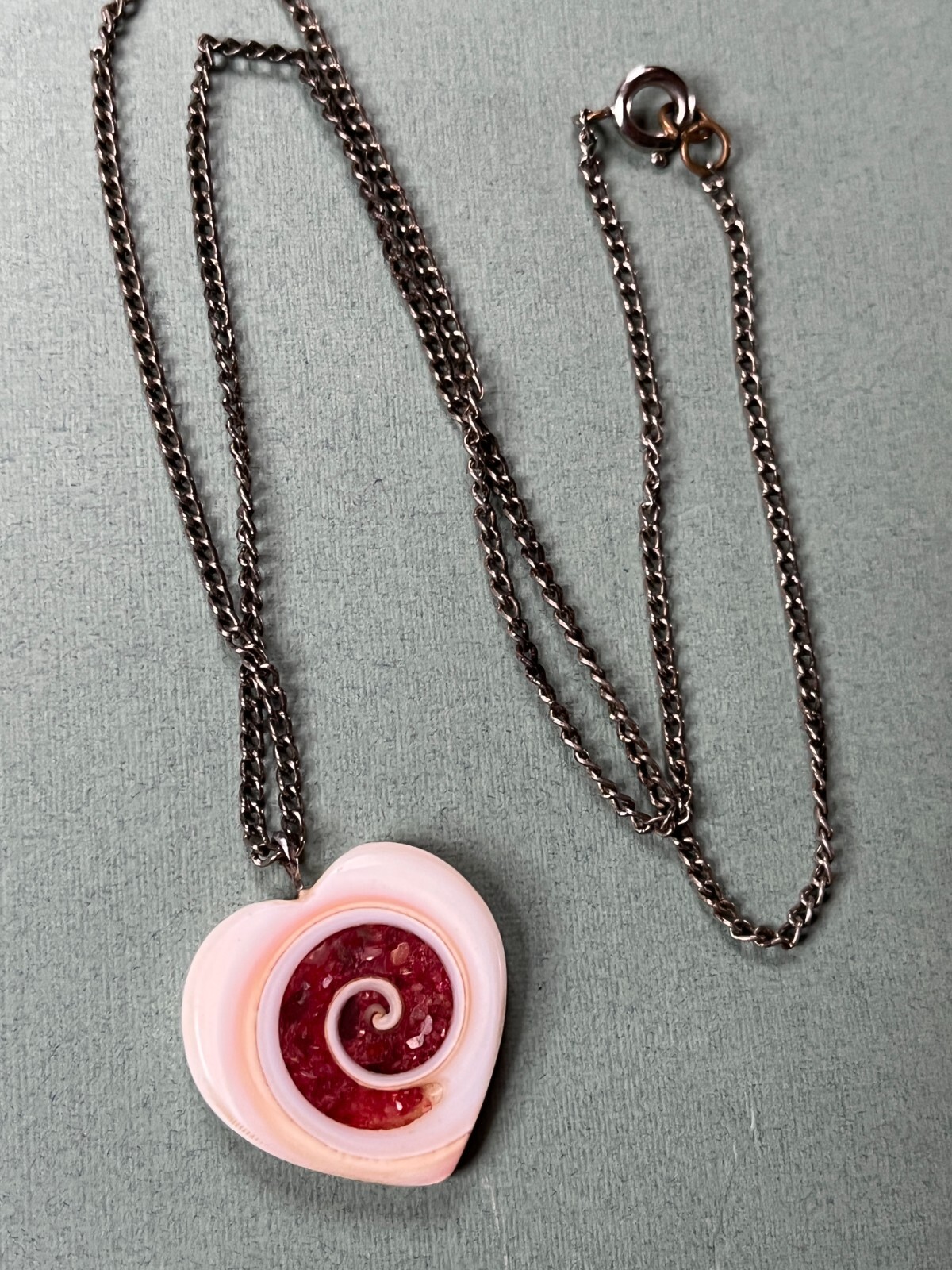 Vintage Silvertone Chain w Carved Seashell w Inlaid Red Coral Swirl Heart Shaped