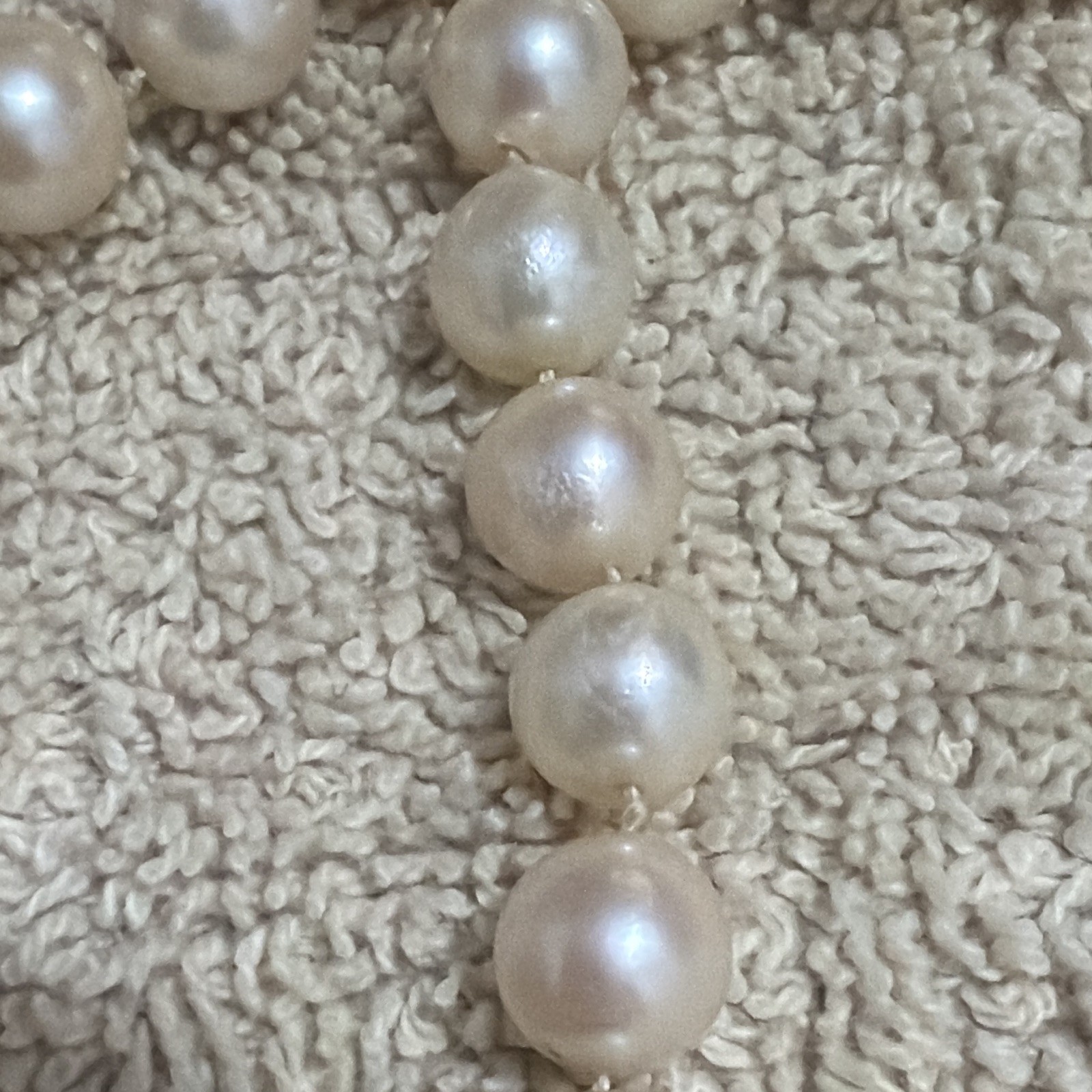 14k white gold White Round Pearl Beaded Strand Necklace Box Clasp Signed