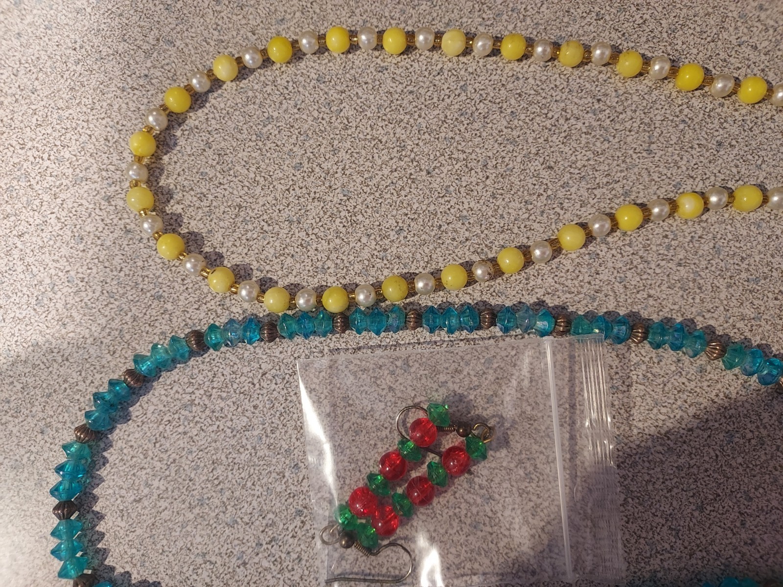 Lot of 4 beaded Necklaces with earrings NWOT Plastic and metal combo NEW 20″ lng