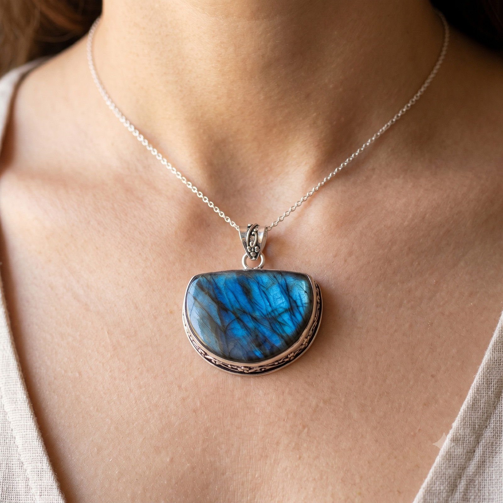 925 Silver Natural Labradorite Daughter Anniversary Channel Set Pendant Jewelry