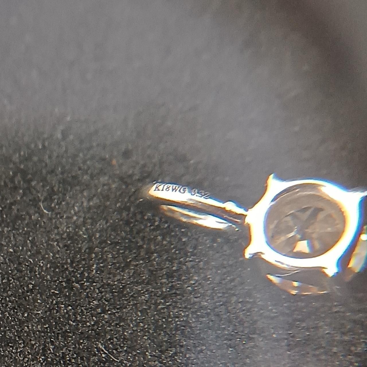 None K18WG Pendant Top 0.32 Stamped 0.5G Used