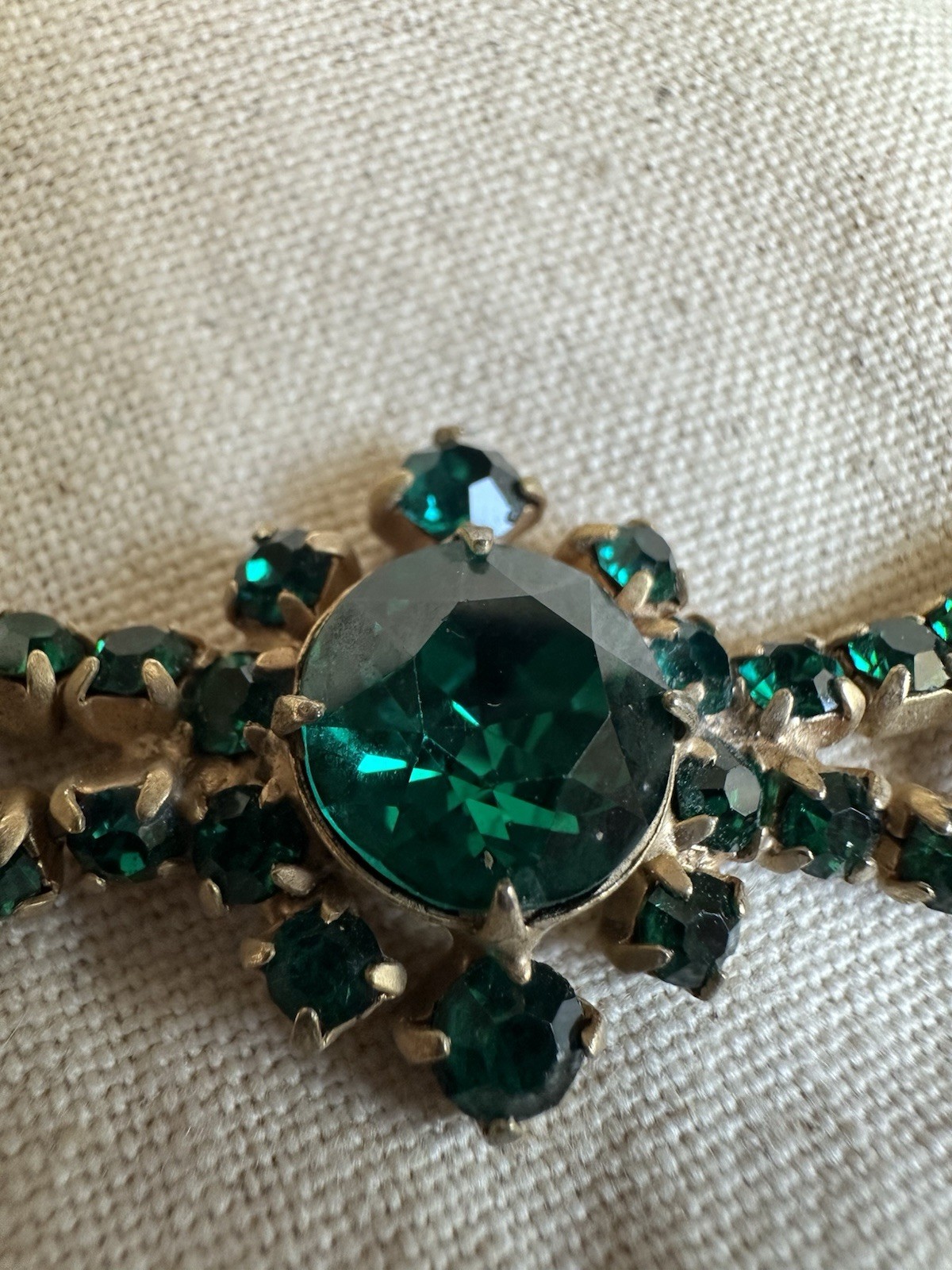 Green Rhinestone Crystal Statement Pendant Necklace Cup Chain Hook Clasp 15 in