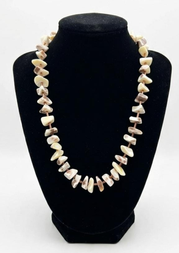 Vintage Handmade Natural Shell Chip Necklace Boho Beach Coastal Choker Jewelry