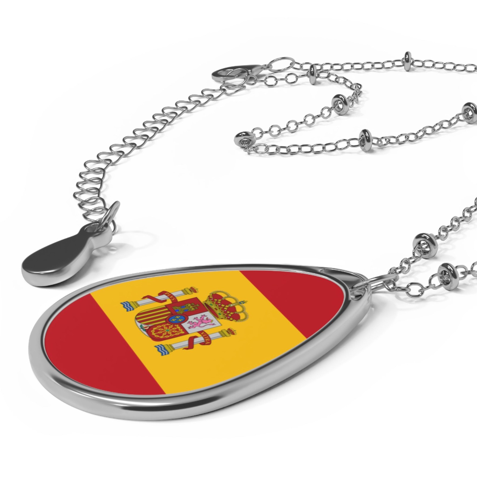 Spain Flag Oval Necklace – Zinc Alloy Pendant – One Size / Silver