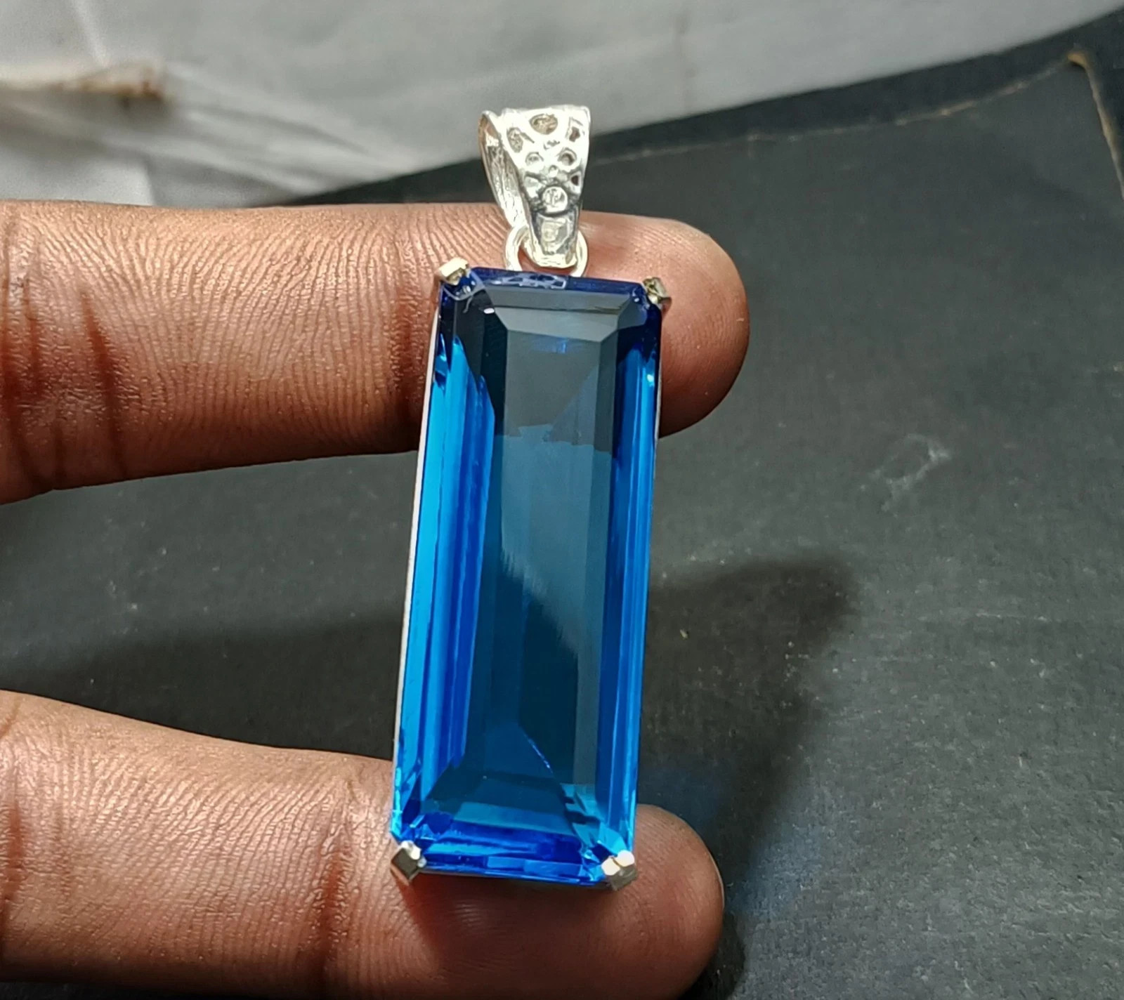74.10 Ct Certified Natural Blue Topaz 925 Solid Silver Pendant Loose Gemstone