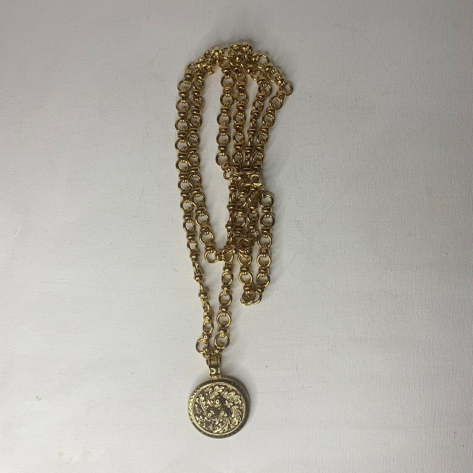 Francesca Visconti Pendant Necklace Gold Tone Acorn Strength Prosperity 1.5″