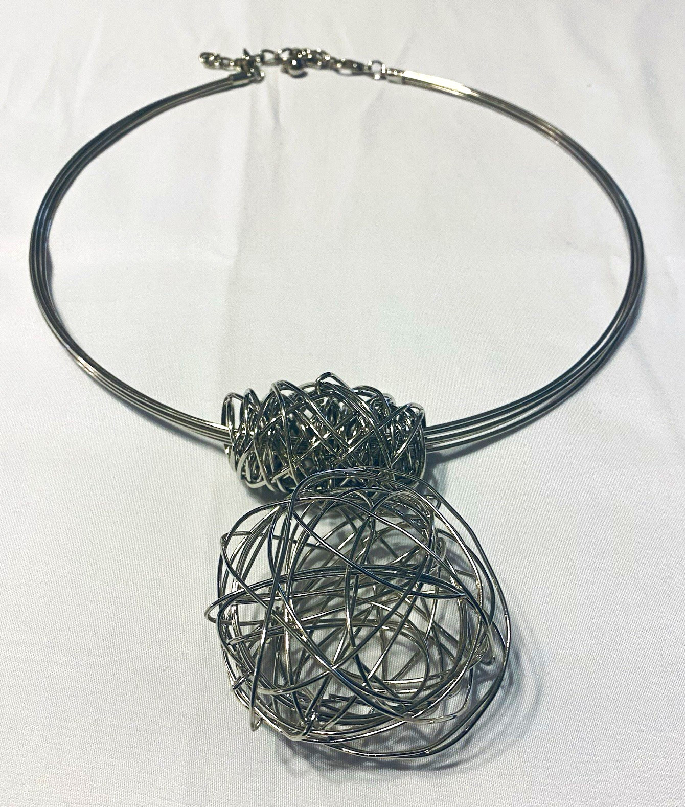 Silver Tone Adjustable Wire Choker Necklace Pendant Lobster claw clasp
