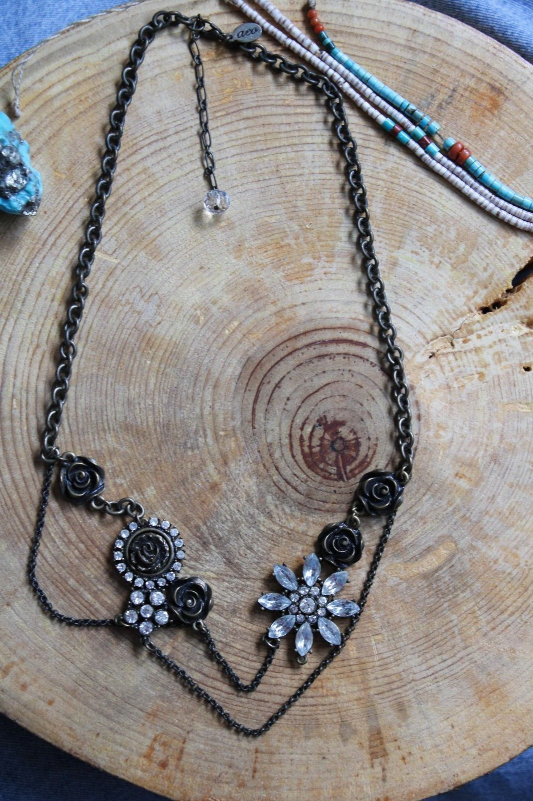 American Eagle Outfitters~Rhinestone Flower & Brass/Gold Tone Necklace 19.5-22″